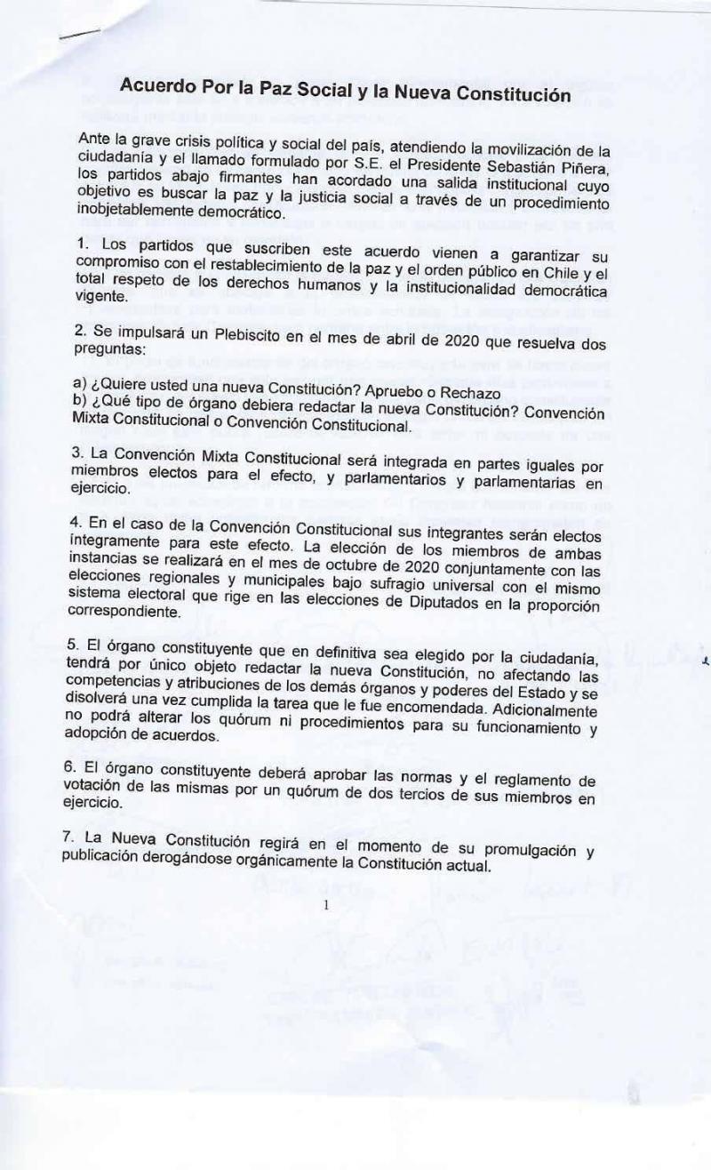 Acuerdo histórico para modificar la Constitución de Pinochet, en Chile.