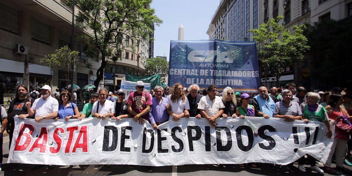 Basta de despidos.
