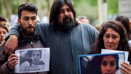 Los familiares y amigos de Lucía Pérez, exigen justicia.