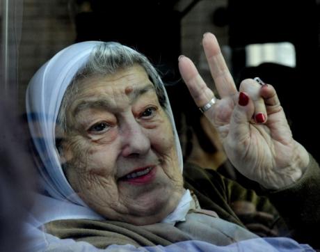 En el día del cumpleaños n°90 de Hebe, el "No" rotundo al 2x1, de la Corte Suprema.