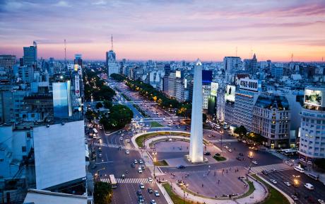 Buenos Aires - Vista del Obelisco en el atardecer